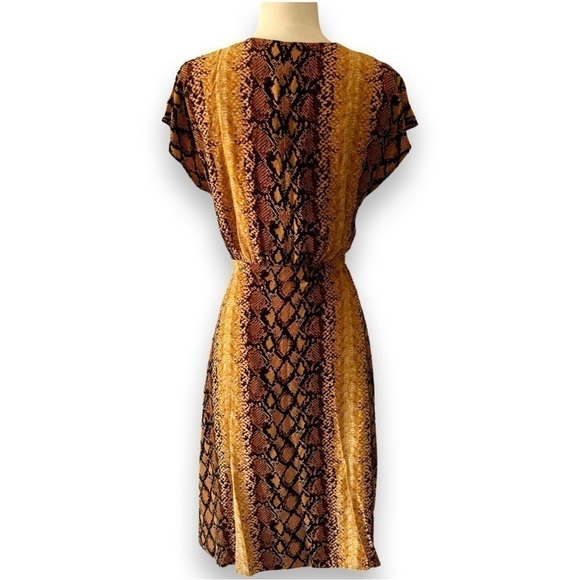 Joie Bethwyn Snakeskin-Print Wrap short sleeve Dress - Picture 8 of 11